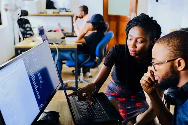 Interactive business management training session with hands-on learning exercises
